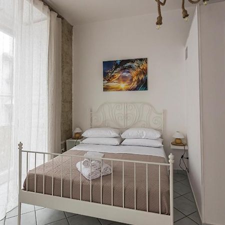 Al Centro Storico Apartment Napoli Exterior foto