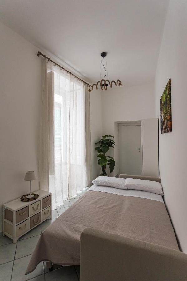 Al Centro Storico Apartment Napoli Exterior foto